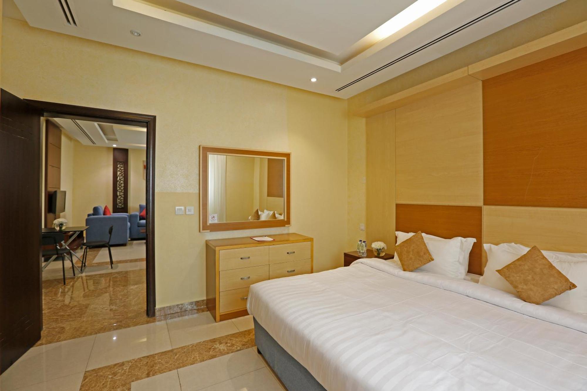 Hotelier Suites By Cantonal Riyadh Exterior photo