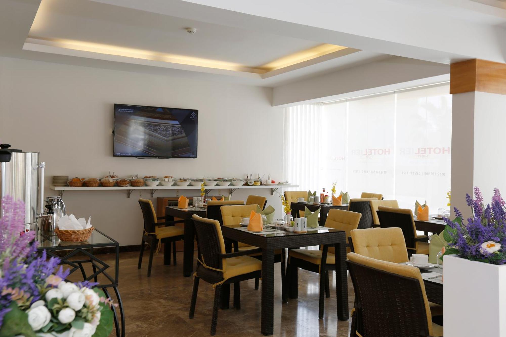 Hotelier Suites By Cantonal Riyadh Exterior photo