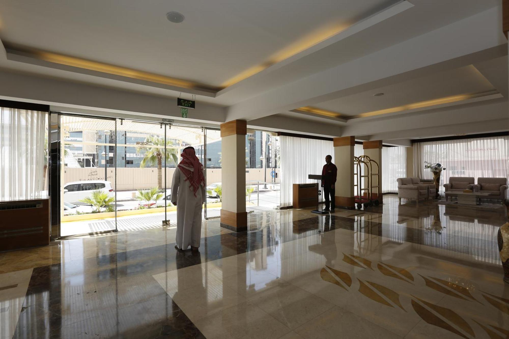 Hotelier Suites By Cantonal Riyadh Exterior photo